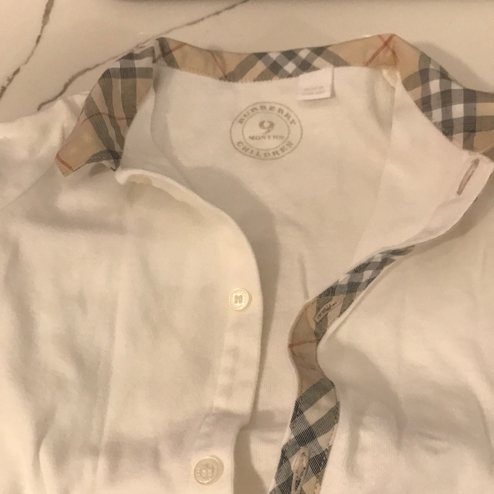 - Burberry onesie bodysuit 9 months mint/like new
